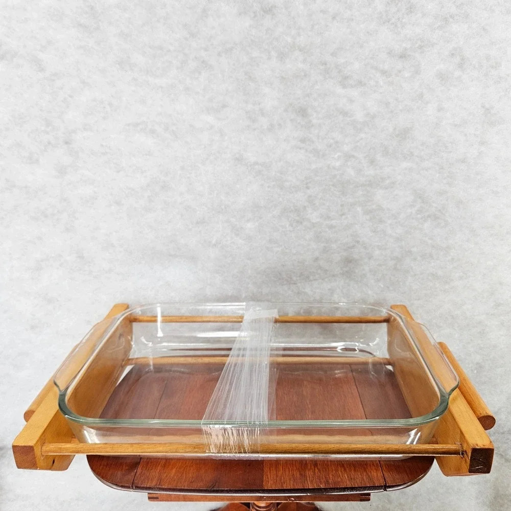 Vintage Pyrex 1.5 Qt Glass Baking Dish Wood Serving Caddy Handmade L Larson 2003